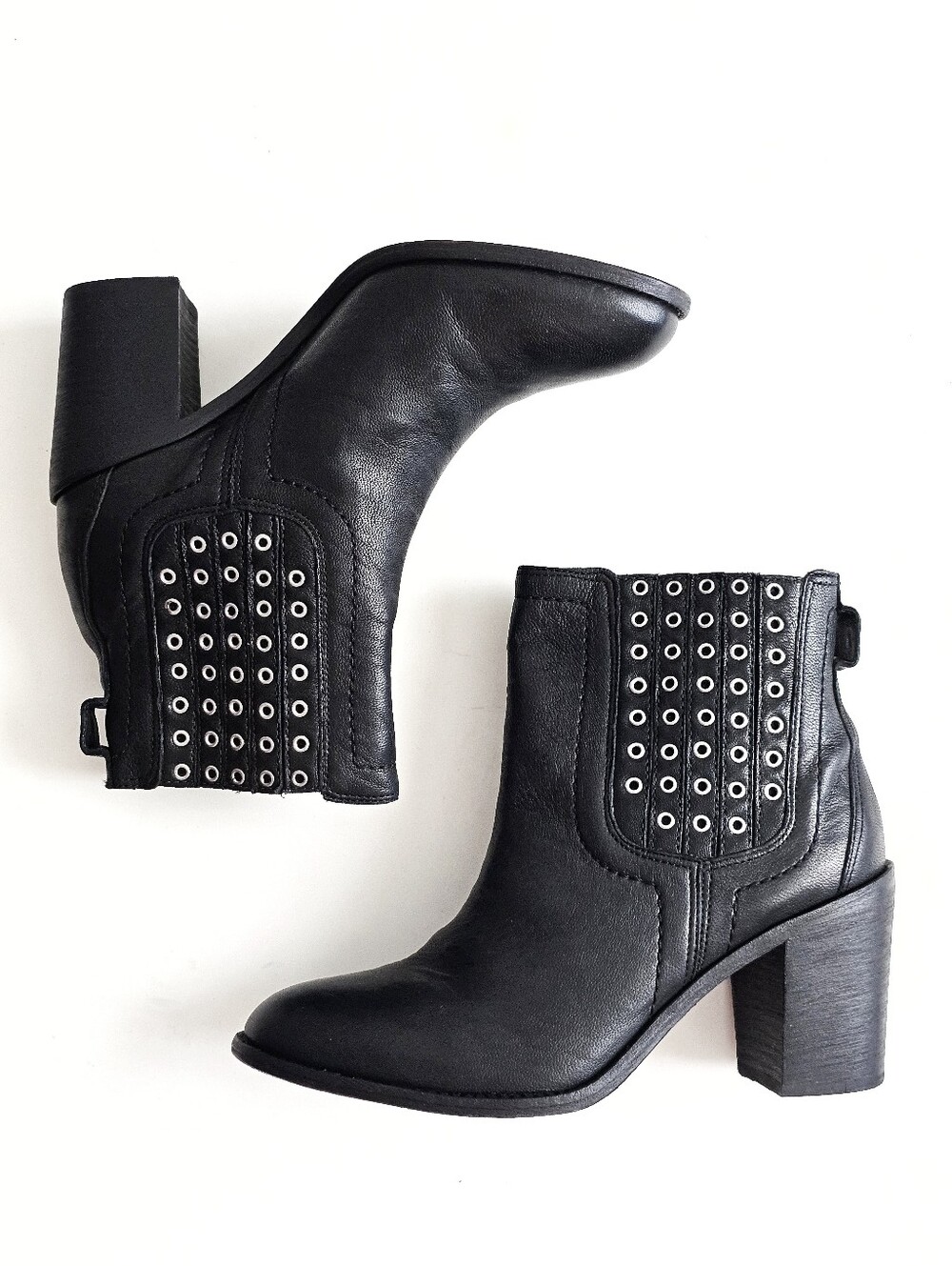 Trask Women’s Black Leather Grommet Ankle Boots Block Heel Size 7.5 M